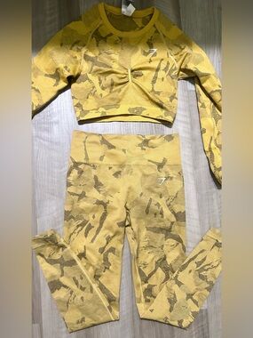 Gymshark Kids Yellow Camo High-Waist Leggings